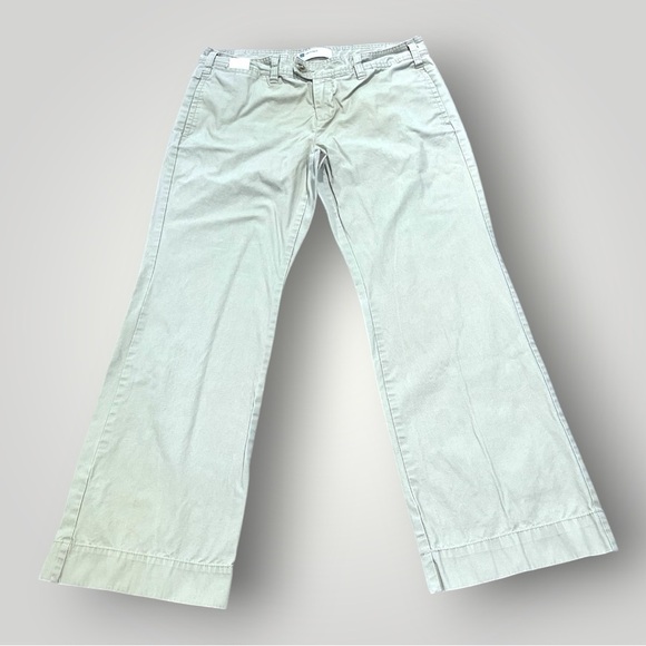 GAP Favorite Khaki Trousers - Picture 1 of 16